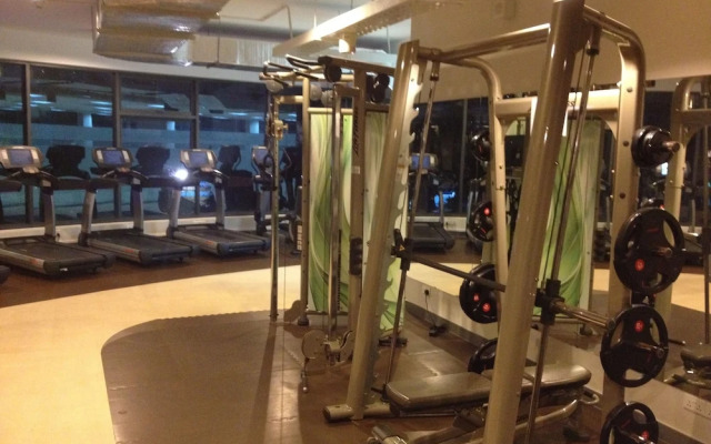 Saigon City View Apartment & Pool