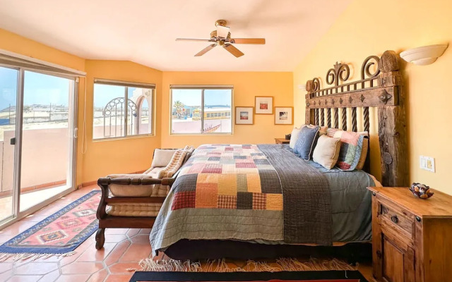 Your Beachfront Escape Close to Everything