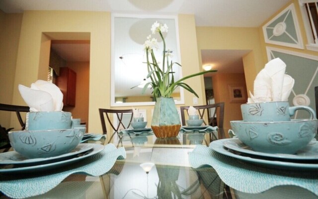 301 Las Fuentes Drive 6 Bedroom Home