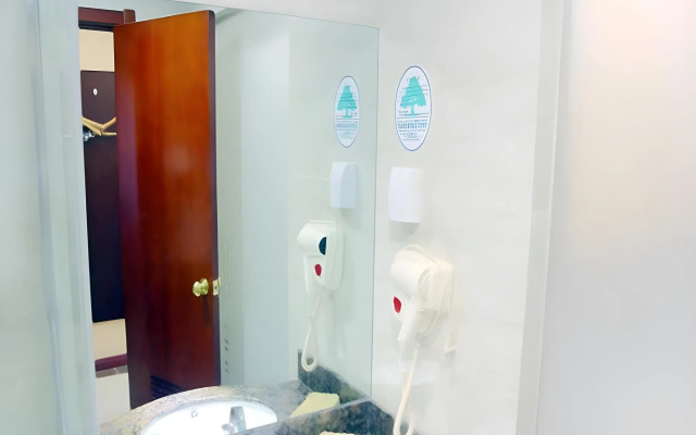 GreenTree Inn Jiangyin Zhouzhuang Shiji Avenue Business Hotel