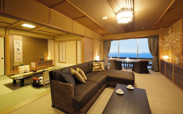 shunkeiroman ginpaso – Guest Rooms – Gamagori