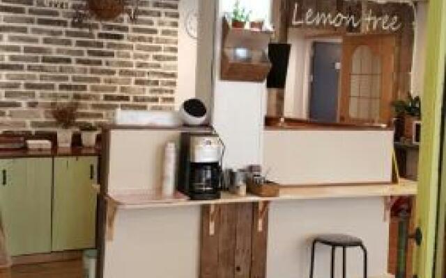Lemon Tree Guesthouse 2nd