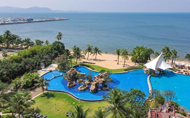 White Sand Beach Residences Pattaya