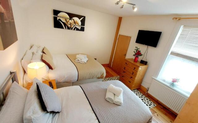 Alexandra Villa- Perfect For Longer Stays!!