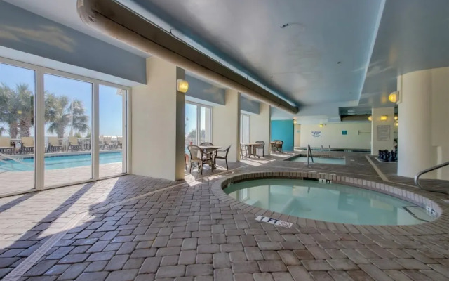 Paradise Resort 1707