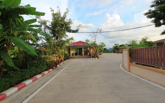 Khaohom Resort
