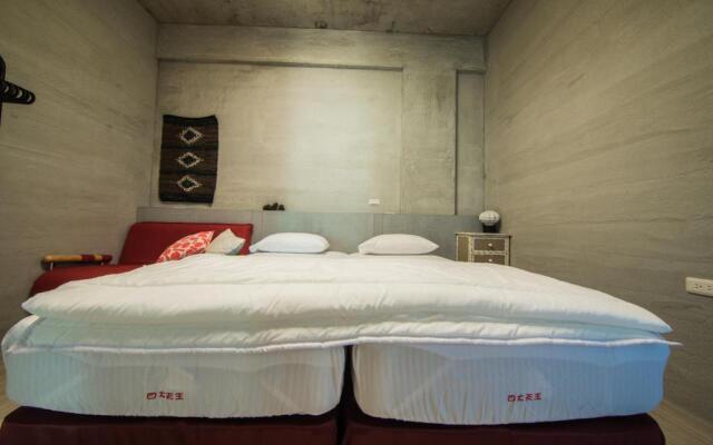 Mao House