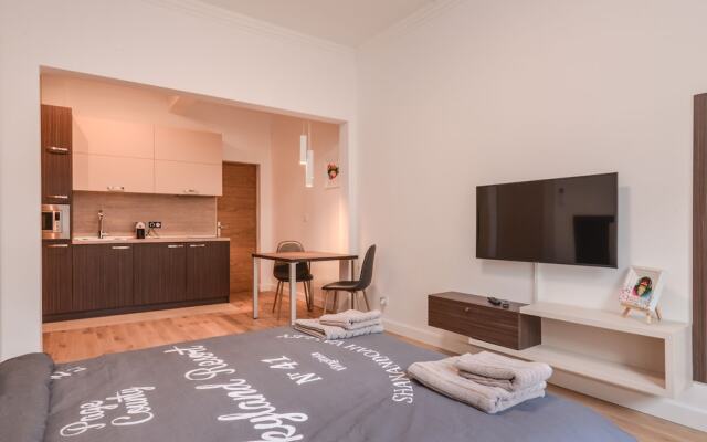 FM Premium Studio - MOCCA Central