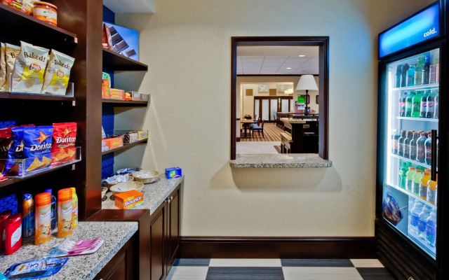 Hampton Inn & Suites Stuart-North