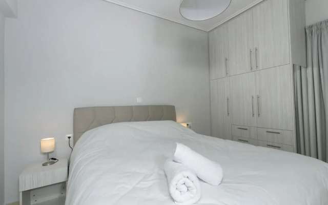 Stylish and Modern Apartment in the Heart of Athens