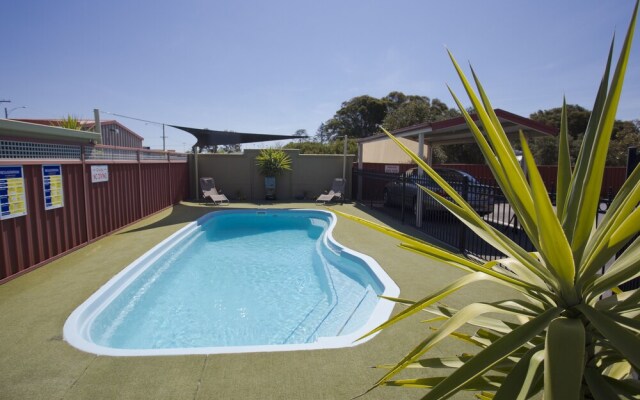 Country City Motor Inn