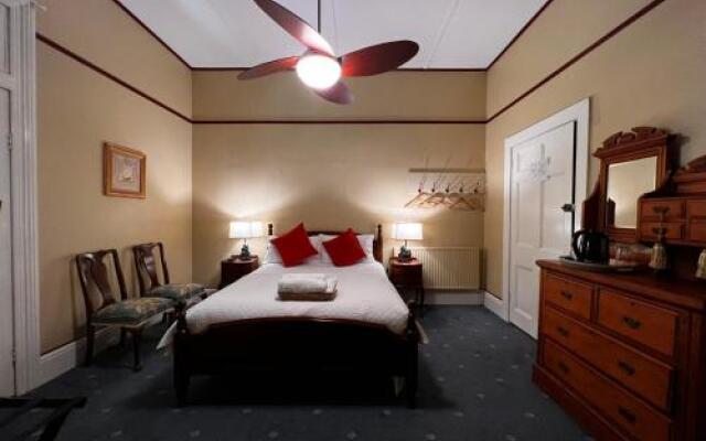 Quality Inn St. Mounts