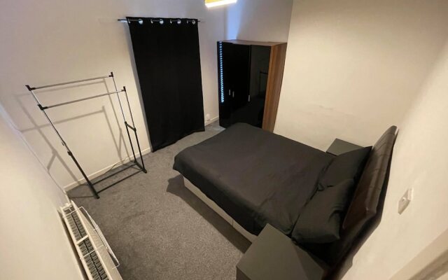 2 Bed House Near Everton Football Club Liverpool