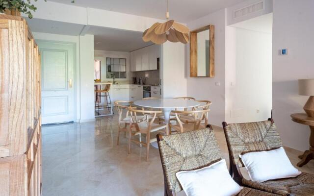 3+1 bed apartment, 100m away from the beach