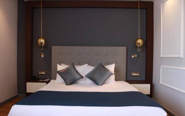 Nova Plaza Crystal Hotel