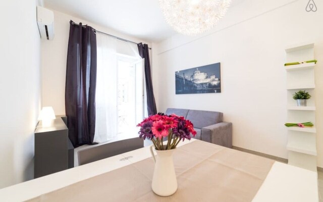 New Elegant Flat With Terrace