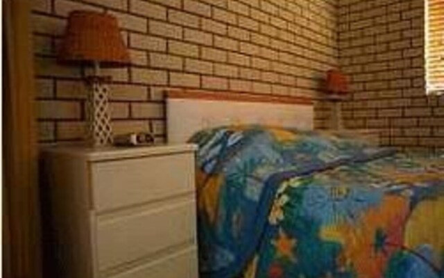 Whitecaps Holiday Apartments