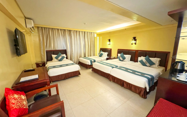Golden Phoenix Hotel Boracay