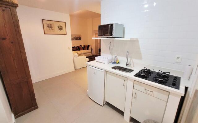 Apartamento Epitacio Pessoa esquina com Garcia D'avila