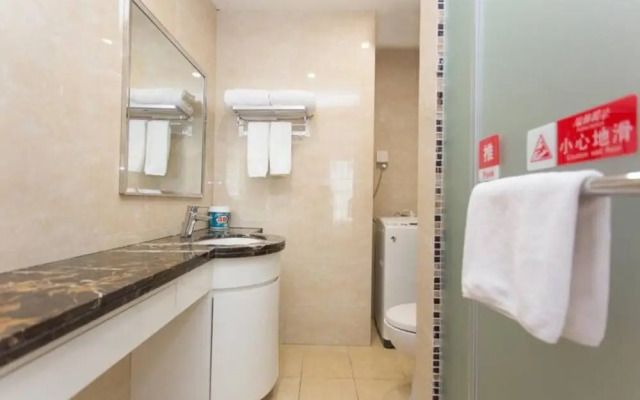 Kaimi Theme Apartment Hotel