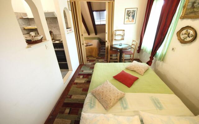 Ivo - Town Center, 40m From the sea - SA1