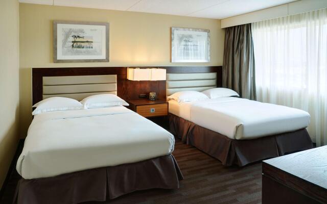 Hilton Winnipeg Airport Suites