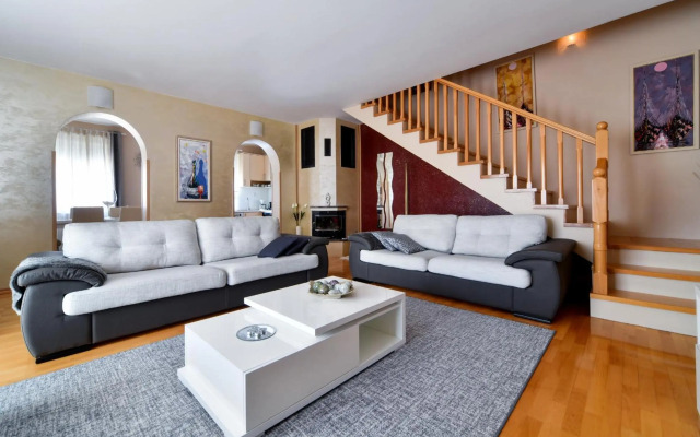 Deluxe Apartment Valentina