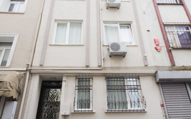 Carina Istanbul Hotel