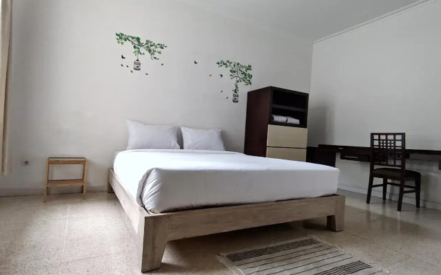 Chic Home Kemang by FLAT06