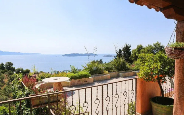 Villa Stratos Skiathos