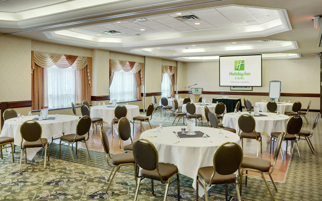 Holiday Inn Hotel & Suites Oakville @ Bronte by IHG