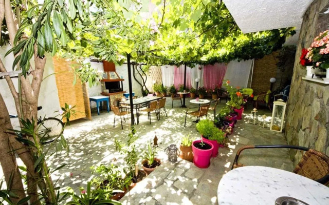 Famelia Studios Lampiris