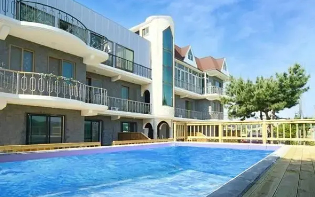 Kockji Blue Pension