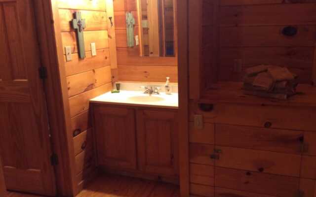 The Leakey Inn by CMD