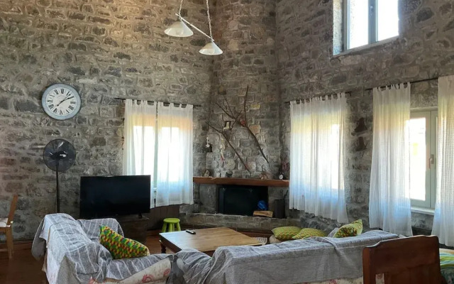 Vitina Number 5 House