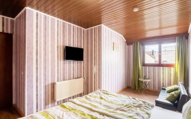 Holiday Home for Groups in Kinheim