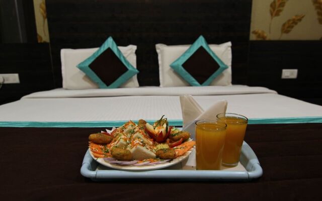 OYO Flagship 8393 Hotel Park Avenue