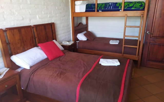 Imperio Real - Hosteria
