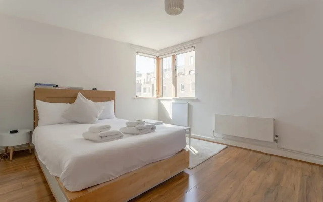 Modern 2 Bedroom Flat in Elephant & Castle