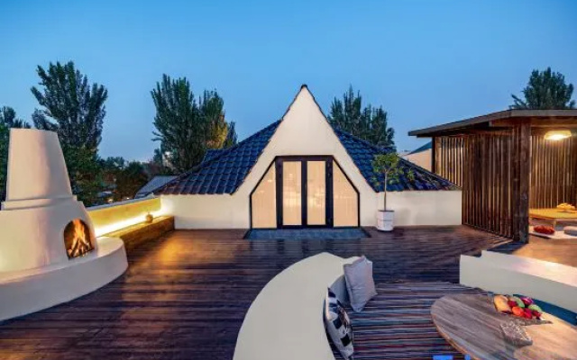 Windback Yard（In Liuxing Street Scenic Area） – Outside – Yining