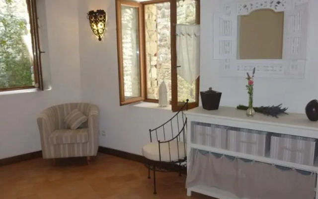 Les Roses Trémières