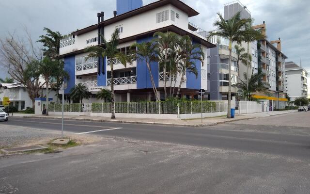 Apto c/churrasqueira a 300m da praia MDO201