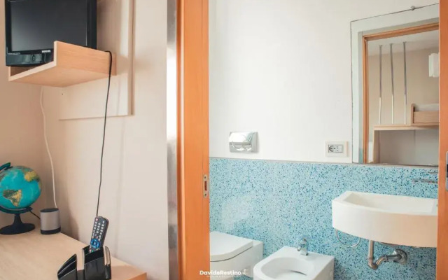 Minzoni Gallipoli Sul Mare E 130 Mt Dal Centro