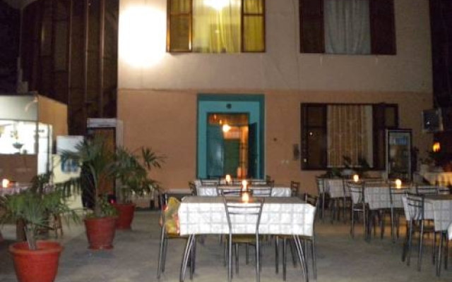 Cordial Hotel