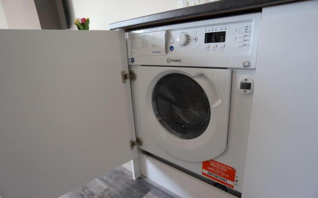 Birmingham Necairport Interchange Shortstay Homebase
