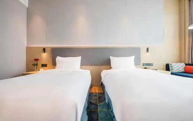 Holiday Inn Express Shenzhen Nanshan by IHG