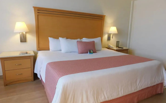 Hotel Palacio Azteca Tijuana, Trademark by Wyndham