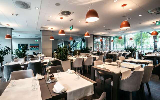 Q Hotel Plus Wroclaw