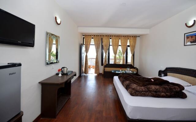 Green Oak Resort