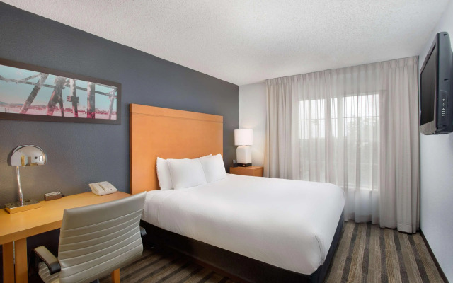 Hyatt House Austin Arboretum